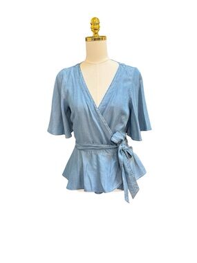 LOFT Chambray Wrap Top Size MP Blue Lyocell Peplum Flutter Sleeve NWOT